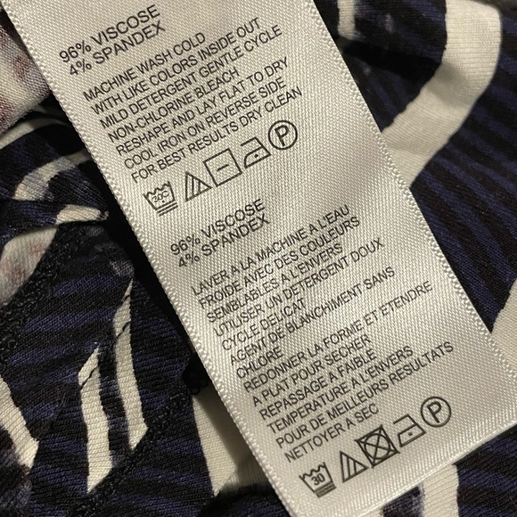 Tommy Bahama Maxi Dress- Navy Blue and White Striped Size Small - Picture 9 of 9